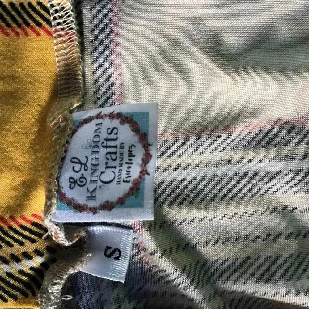 Kingdom crafts skirt size small.( Bag F ) - Picture 2 of 2